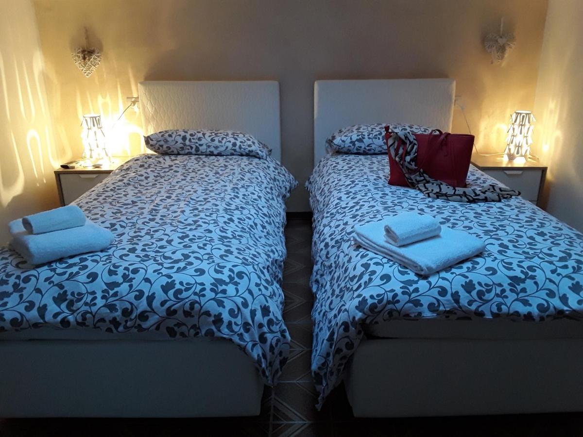 Bed & Breakfast Porto Vecchio Con Parcheggio A Pochi Passi Dal Castello Malcesine